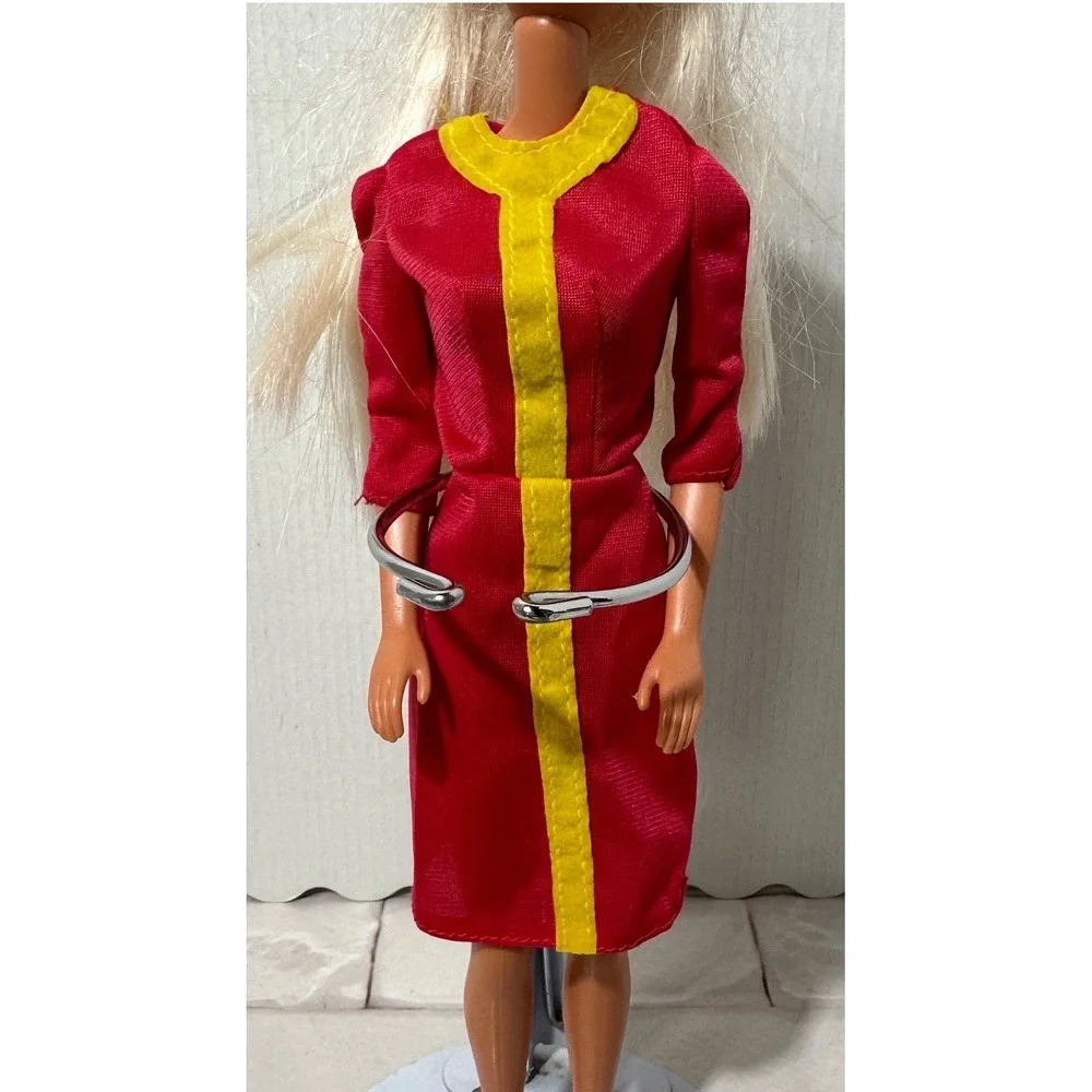 Vintage Mattel Barbie Doll 1966 Body Blonde Red Dress Yellow Trim Sweet 16‎